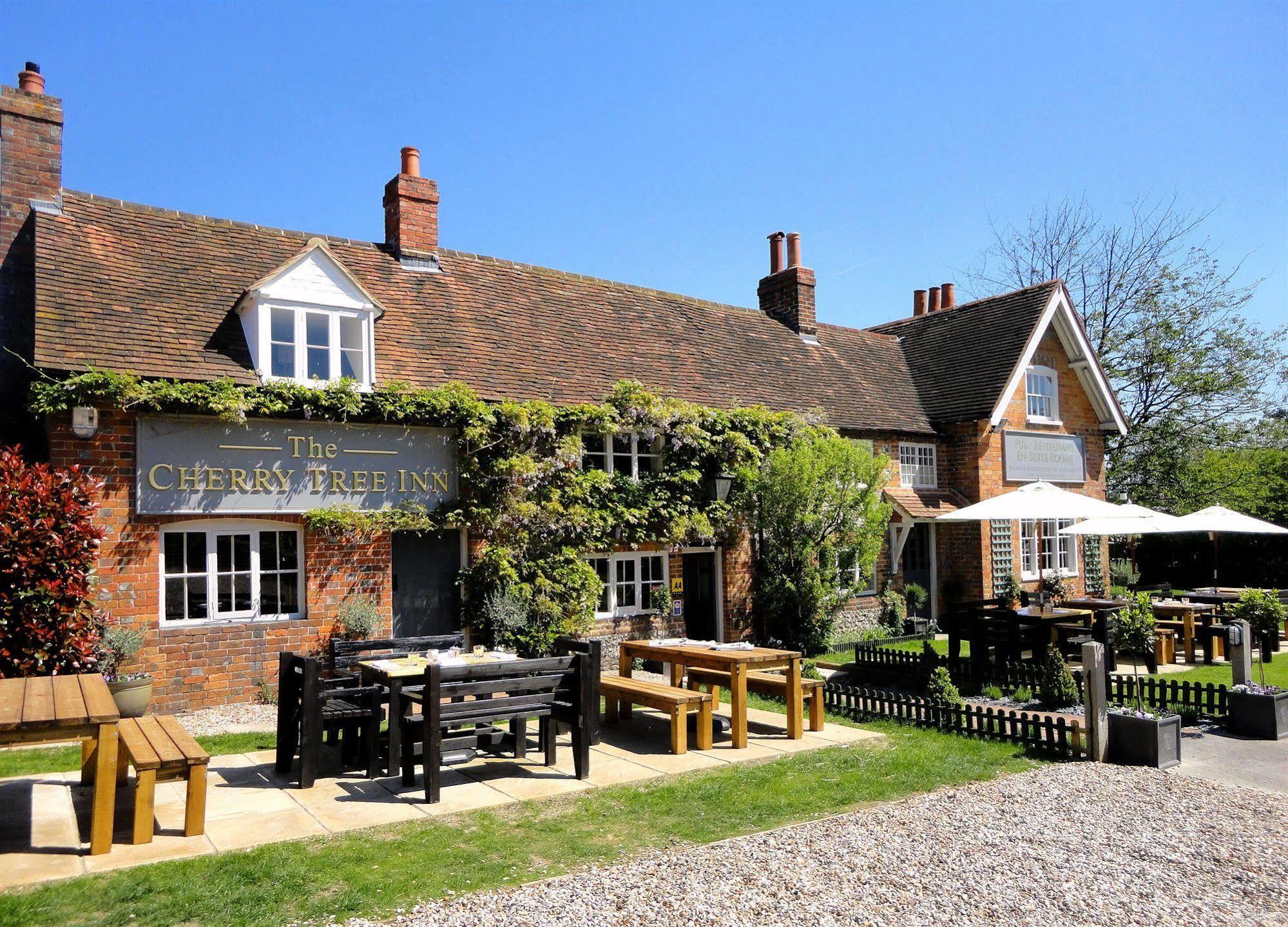 The Cherry Tree Inn Henley-on-Thames Exterior foto